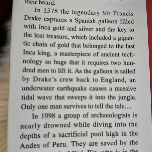 Adventure set of 2 hardcover - Picture 5 of 8